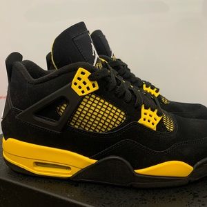 SOLD- Air Jordan Retro 4